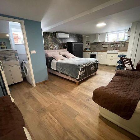 Studio Pod Room, Free Parking Zadar Luaran gambar