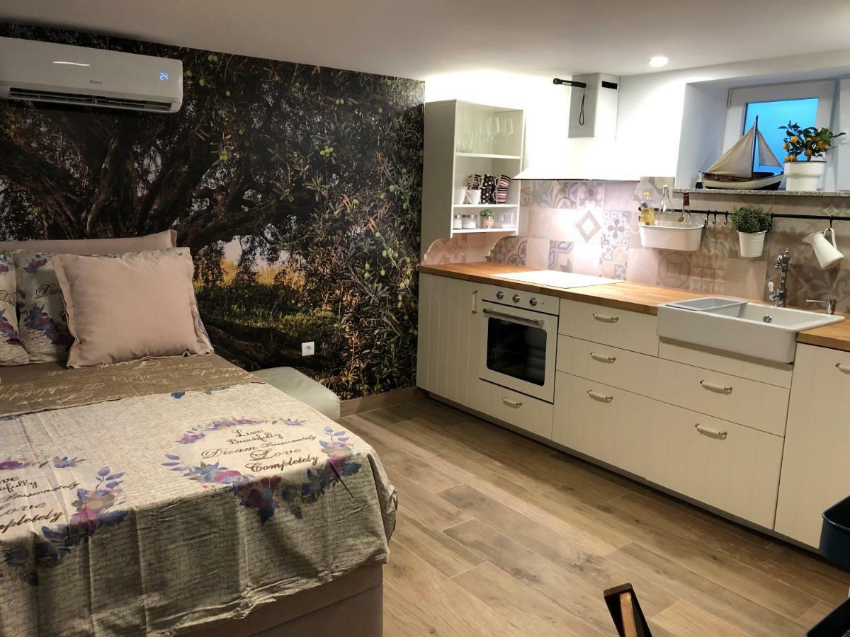 Studio Pod Room, Free Parking Zadar Luaran gambar