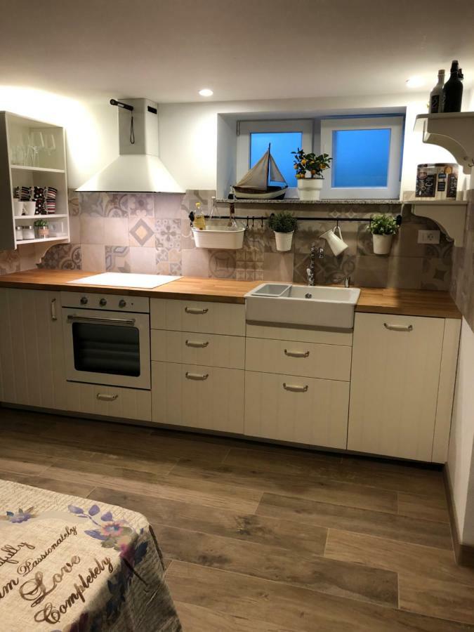 Studio Pod Room, Free Parking Zadar Luaran gambar